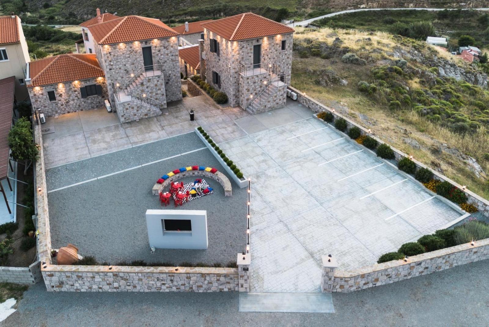 Lithoessa Luxury Apartments Agios Ioannis Kaspaka Exterior photo